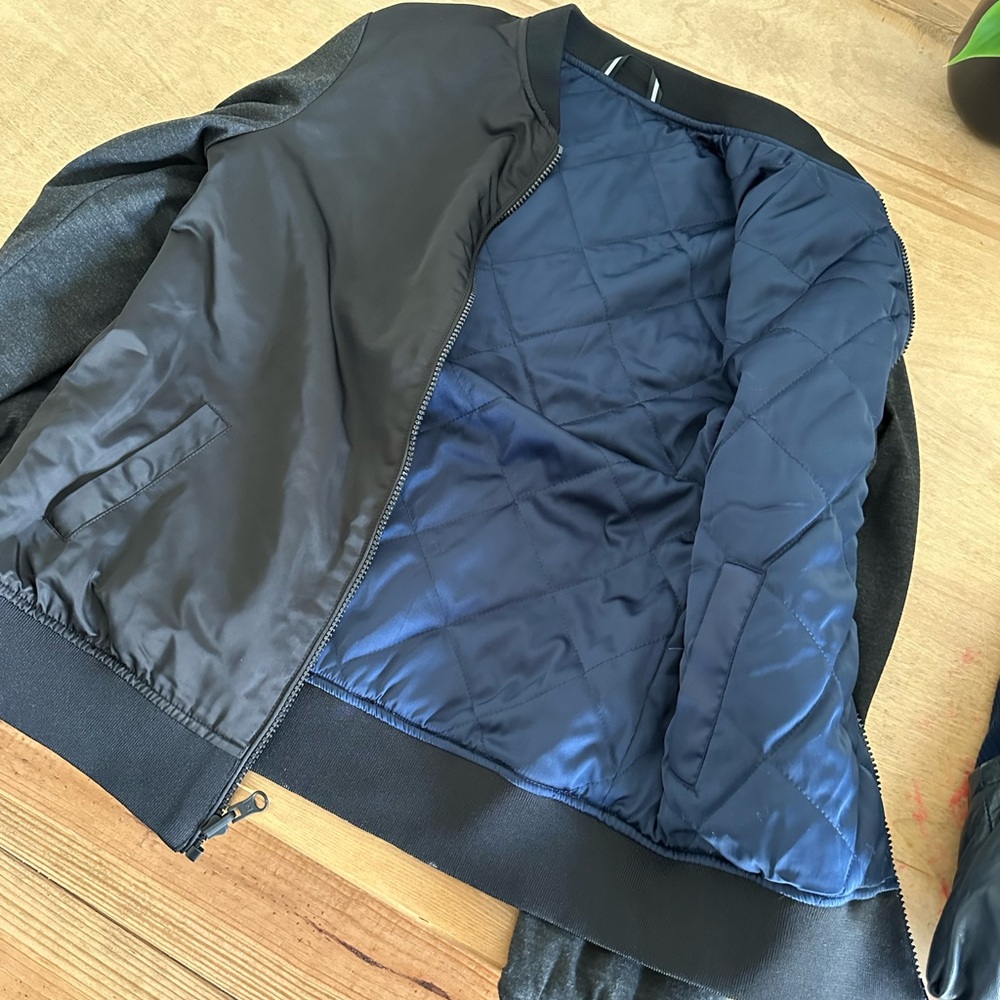 $179 - Blanc Noir Reversible bomber jacket- black/ navy - Small - Picture 4 of 8